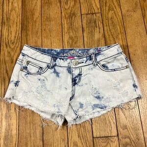 Vintage Y2K‎ Almost Famous Denim Shorts Size 3 Blue White Distressed Frayed Hem